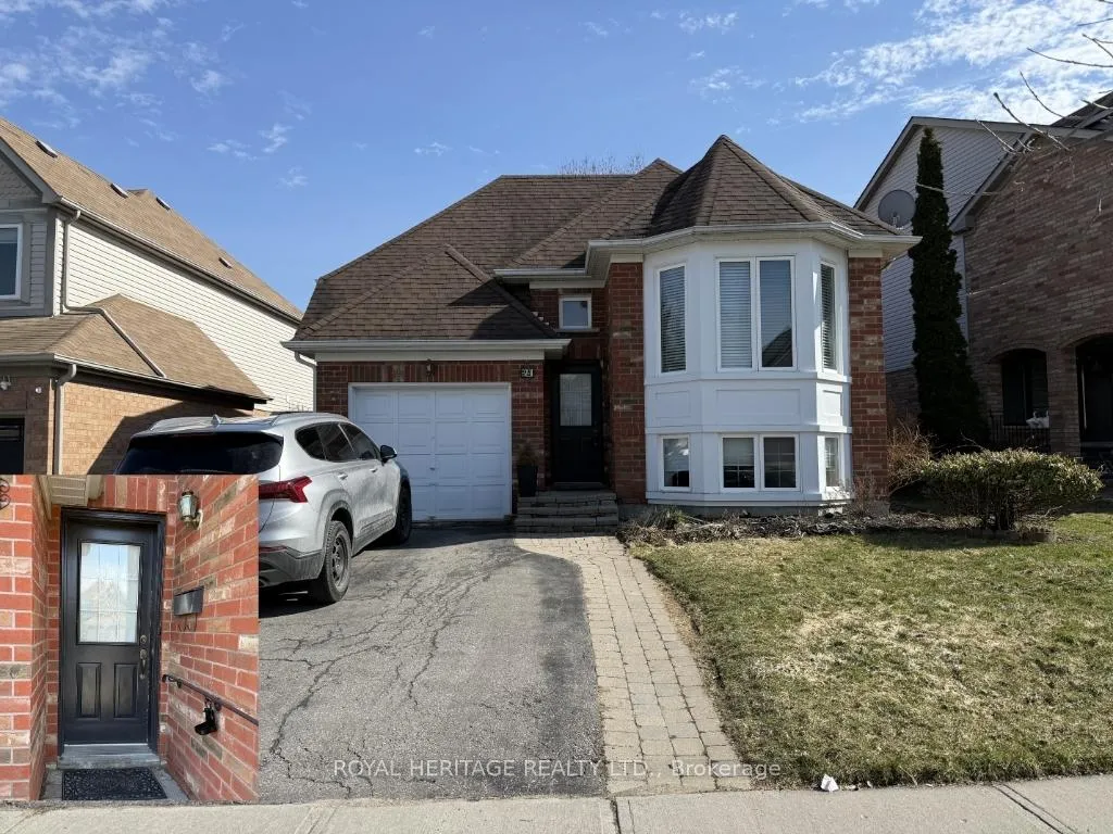 Photo 1 of 27 Wetherburn Drive, Whitby, Williamsburg — HOMEH