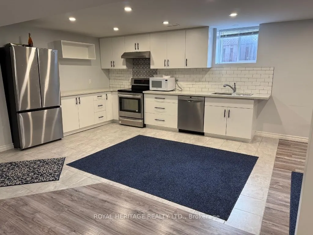 Photo 4 of 27 Wetherburn Drive, Whitby, Williamsburg — HOMEH