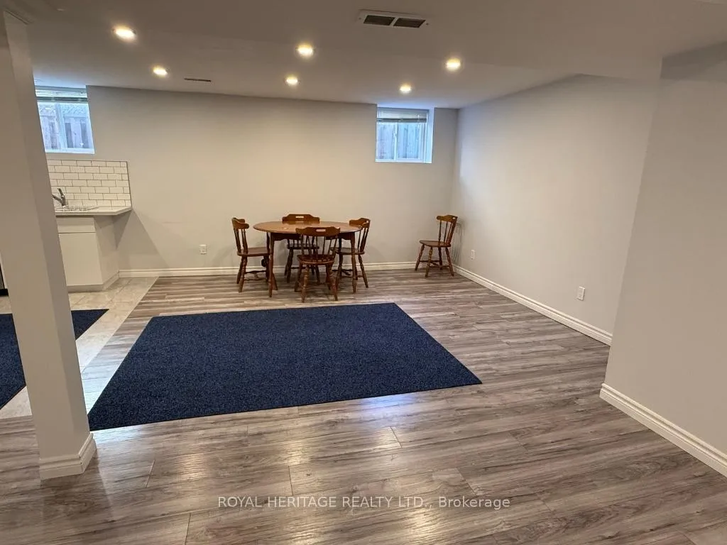 Photo 6 of 27 Wetherburn Drive, Whitby, Williamsburg — HOMEH