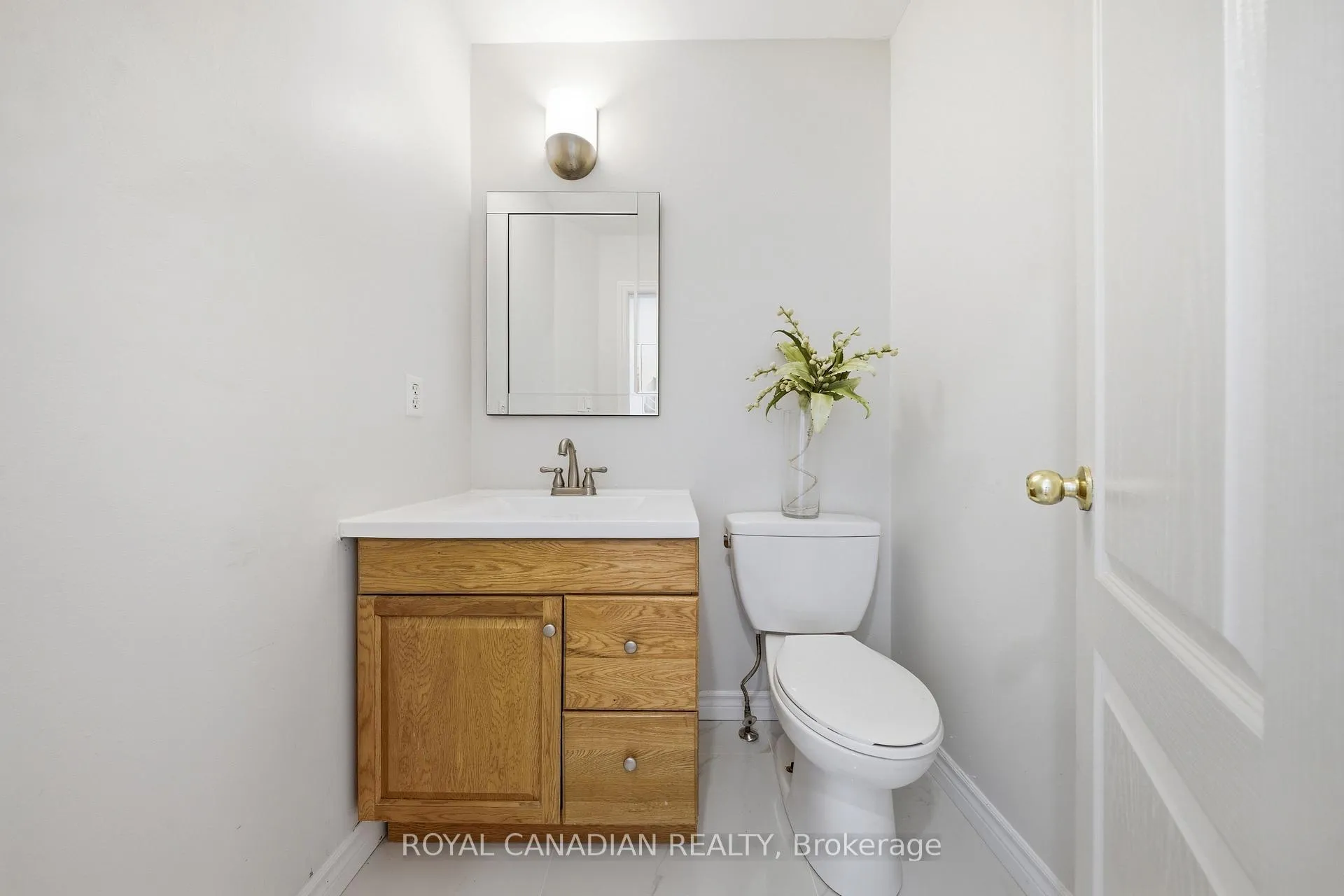 Photo 7 of 1496 Franklin Boulevard, Cambridge — HOMEH