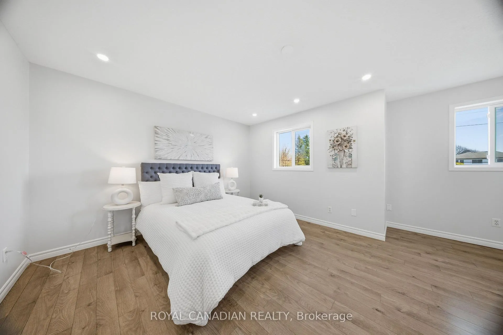 Photo 19 of 1496 Franklin Boulevard, Cambridge — HOMEH