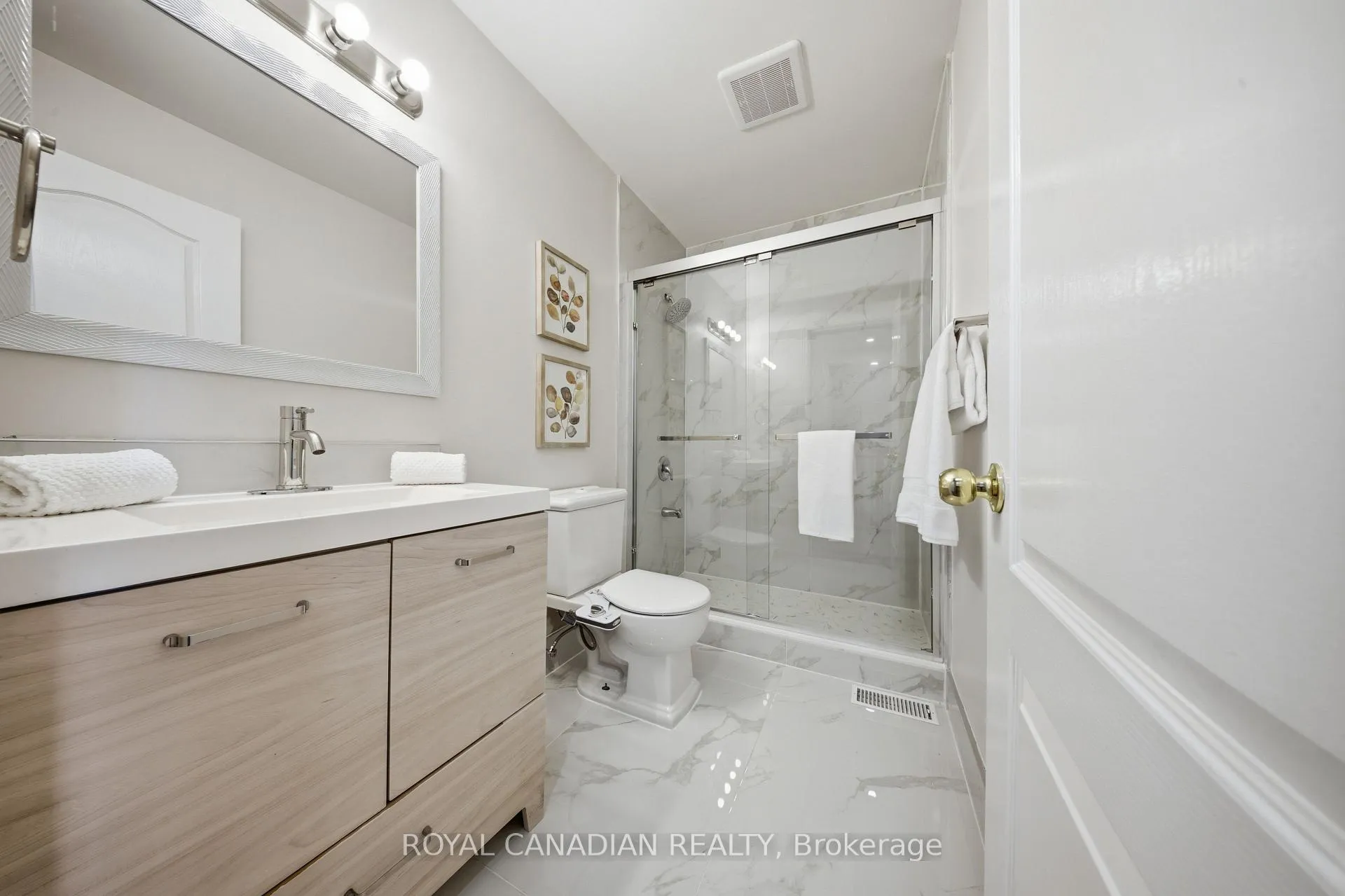 Photo 21 of 1496 Franklin Boulevard, Cambridge — HOMEH