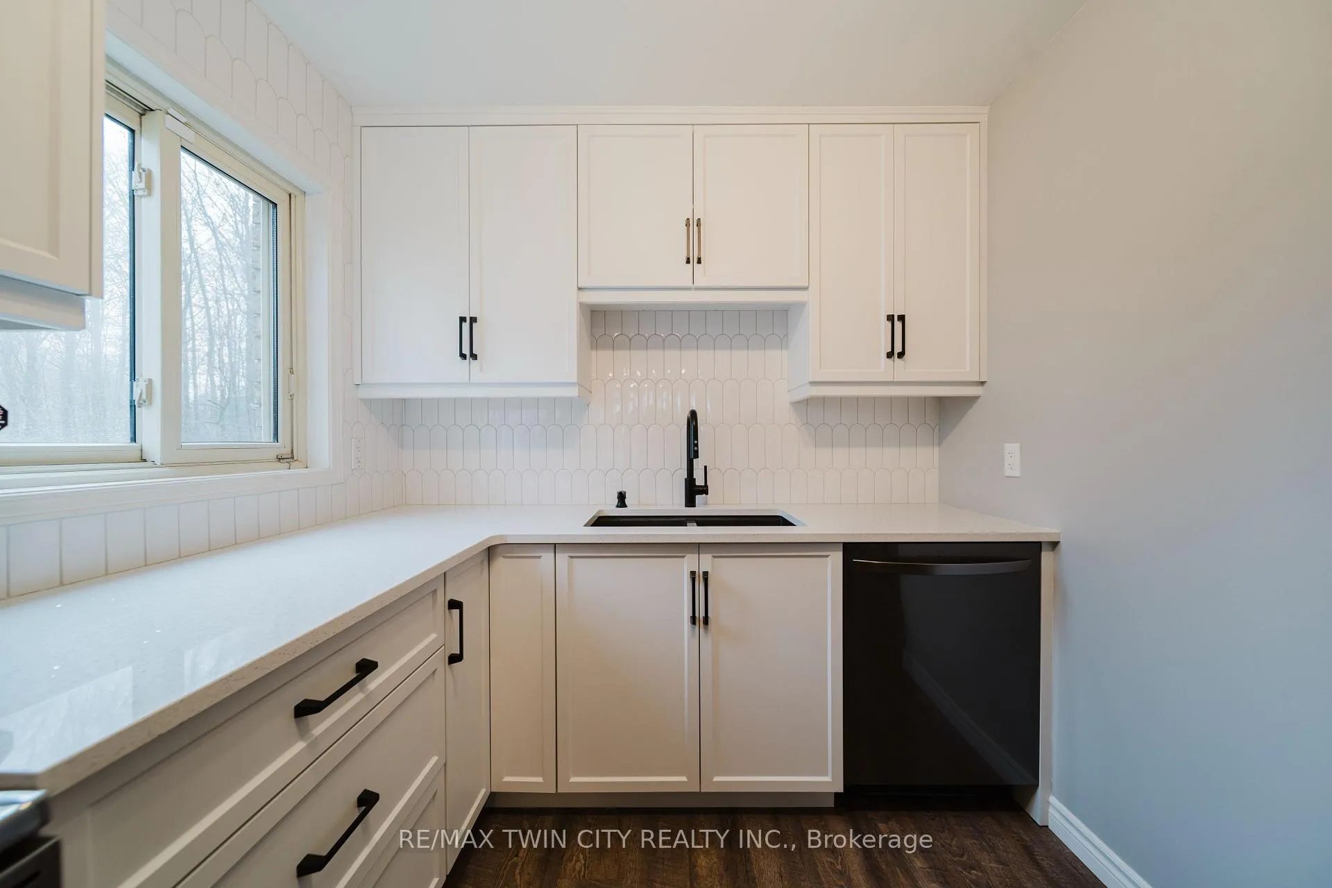 Photo 7 of Unit 13, 20 Forrest Avenue W, Wilmot — HOMEH