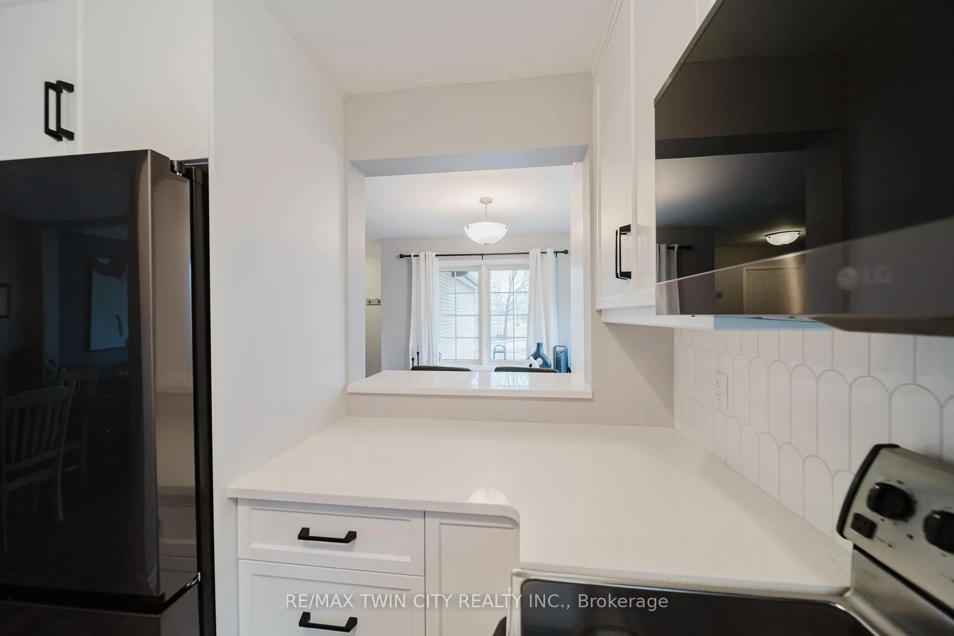 Photo 9 of Unit 13, 20 Forrest Avenue W, Wilmot — HOMEH