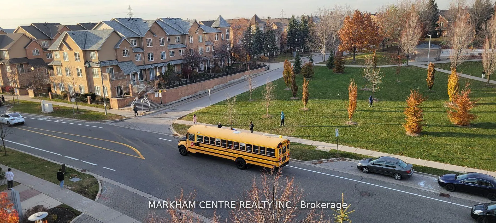 Photo 5 of Unit 306, 33 Cox Boulevard, Markham, Unionville — HOMEH
