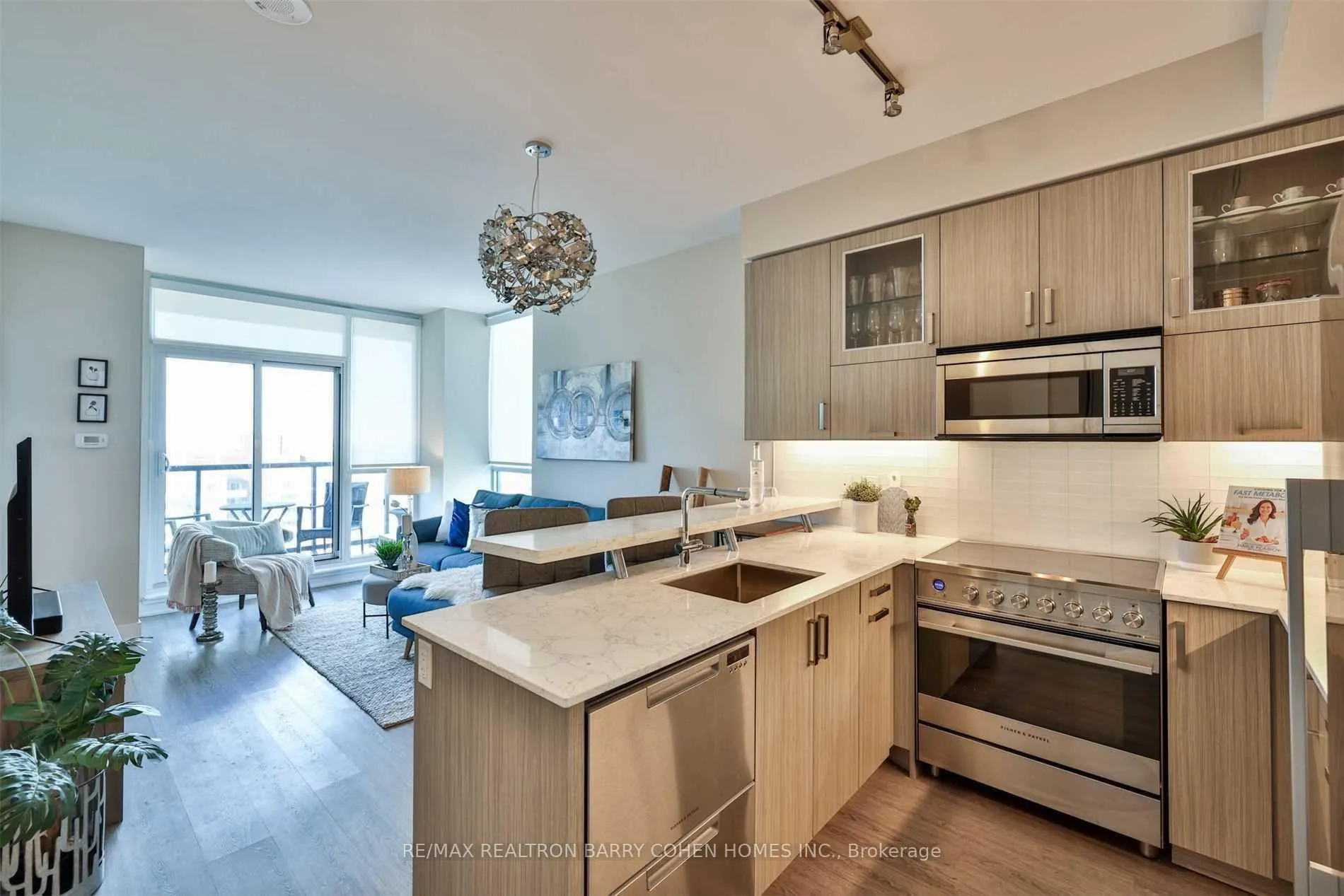 Photo 3 of Unit 1202, 1486 Bathurst Street, Toronto, Humewood-Cedarvale — HOMEH