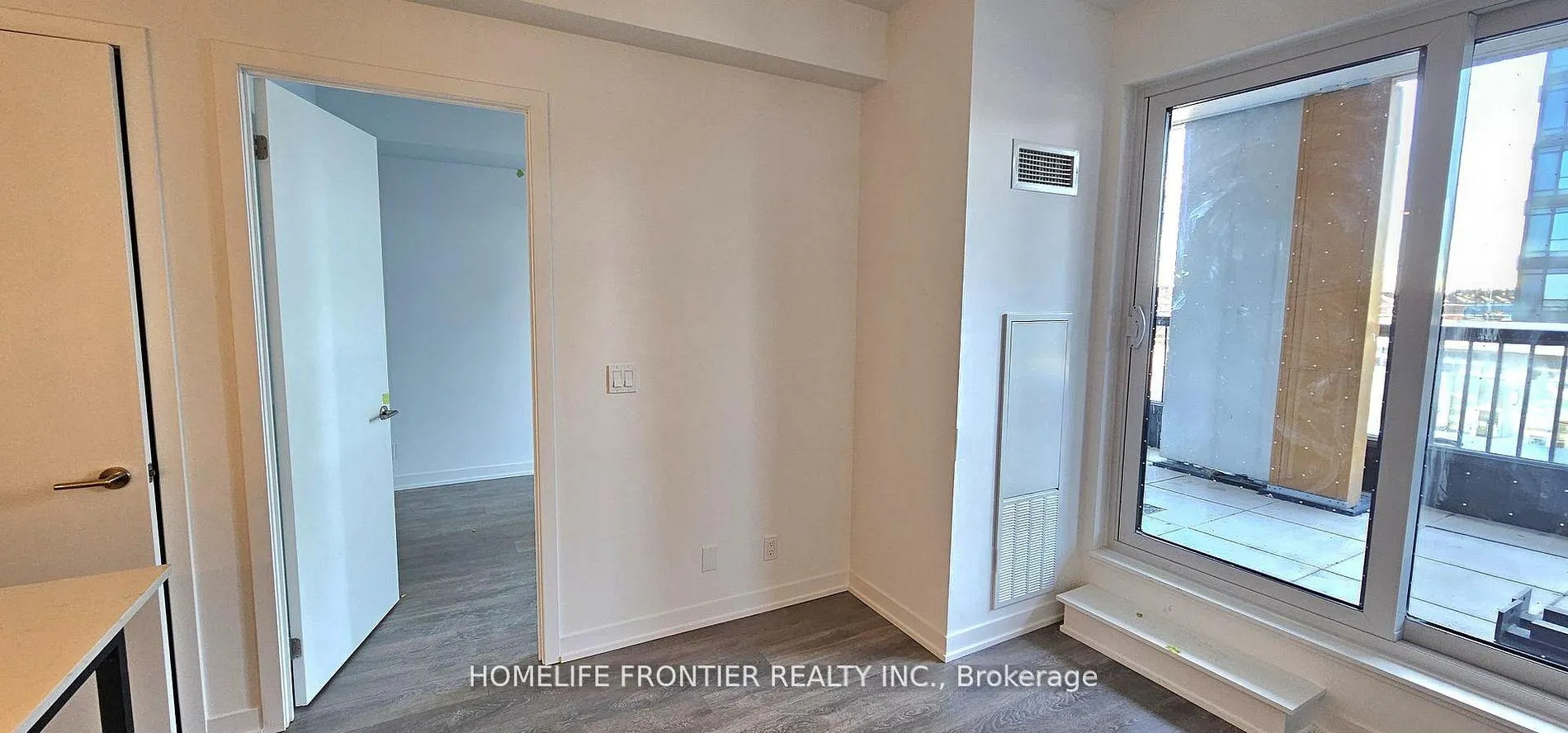 Photo 6 of Unit 318, 7950 Bathurst Street, Vaughan, Beverley Glen — HOMEH