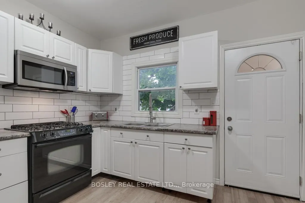 Photo 8 of 29 Russell Avenue, St. Catharines, Downtown — HOMEH