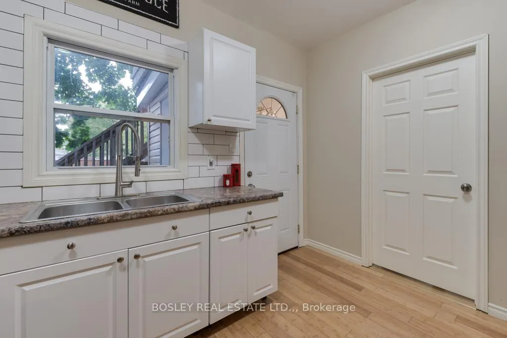 Photo 10 of 29 Russell Avenue, St. Catharines, Downtown — HOMEH