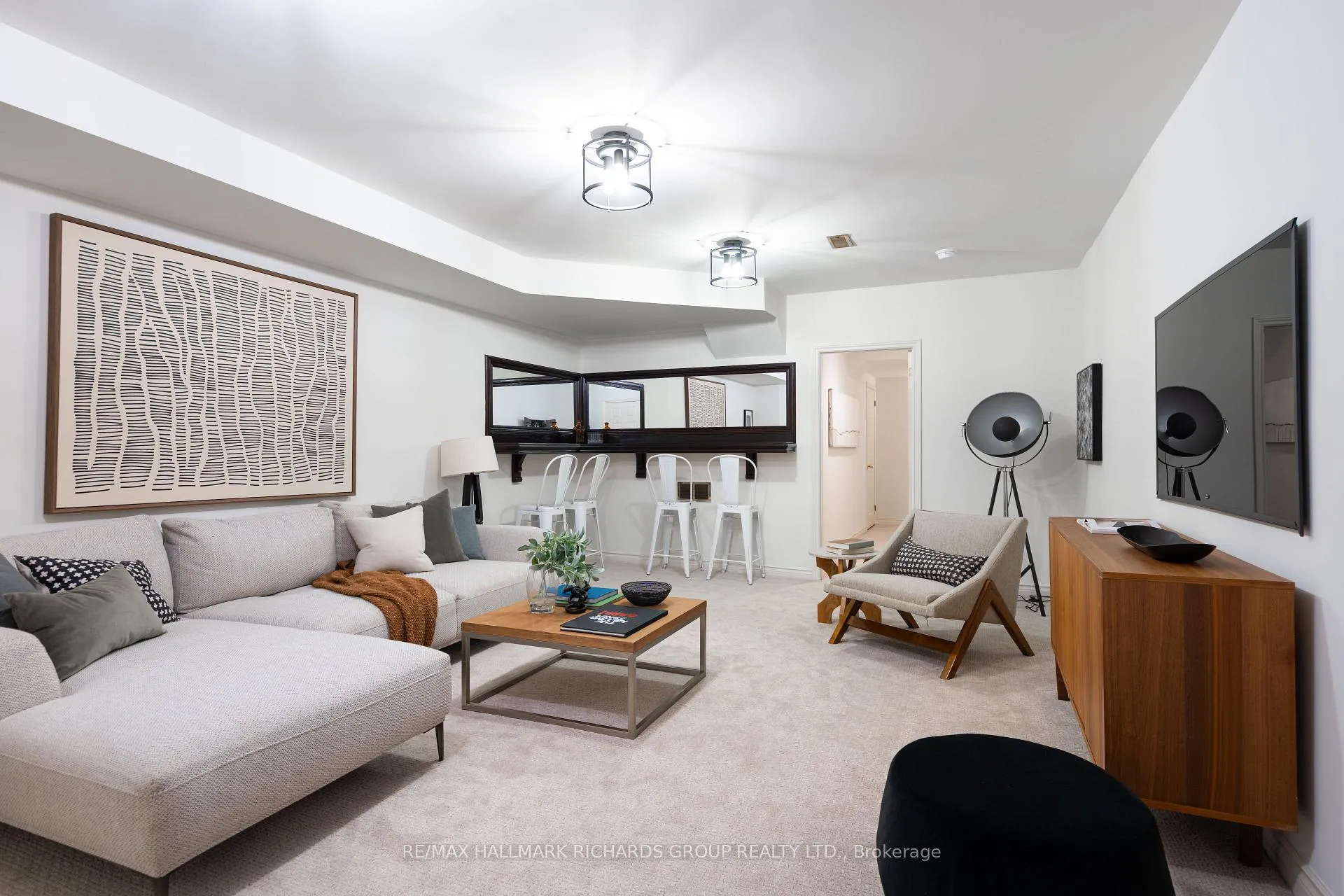 Photo 18 of 20 Juniper Avenue, Toronto, The Beaches — HOMEH