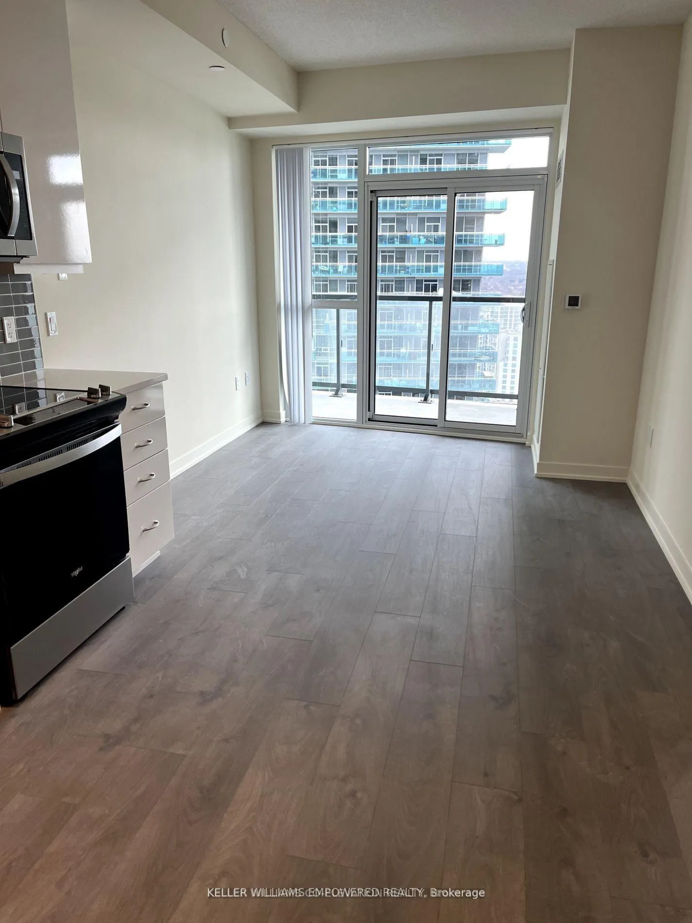 Photo 6 of Unit 2801, 38 Annie Craig Drive, Etobicoke, Mimico — HOMEH