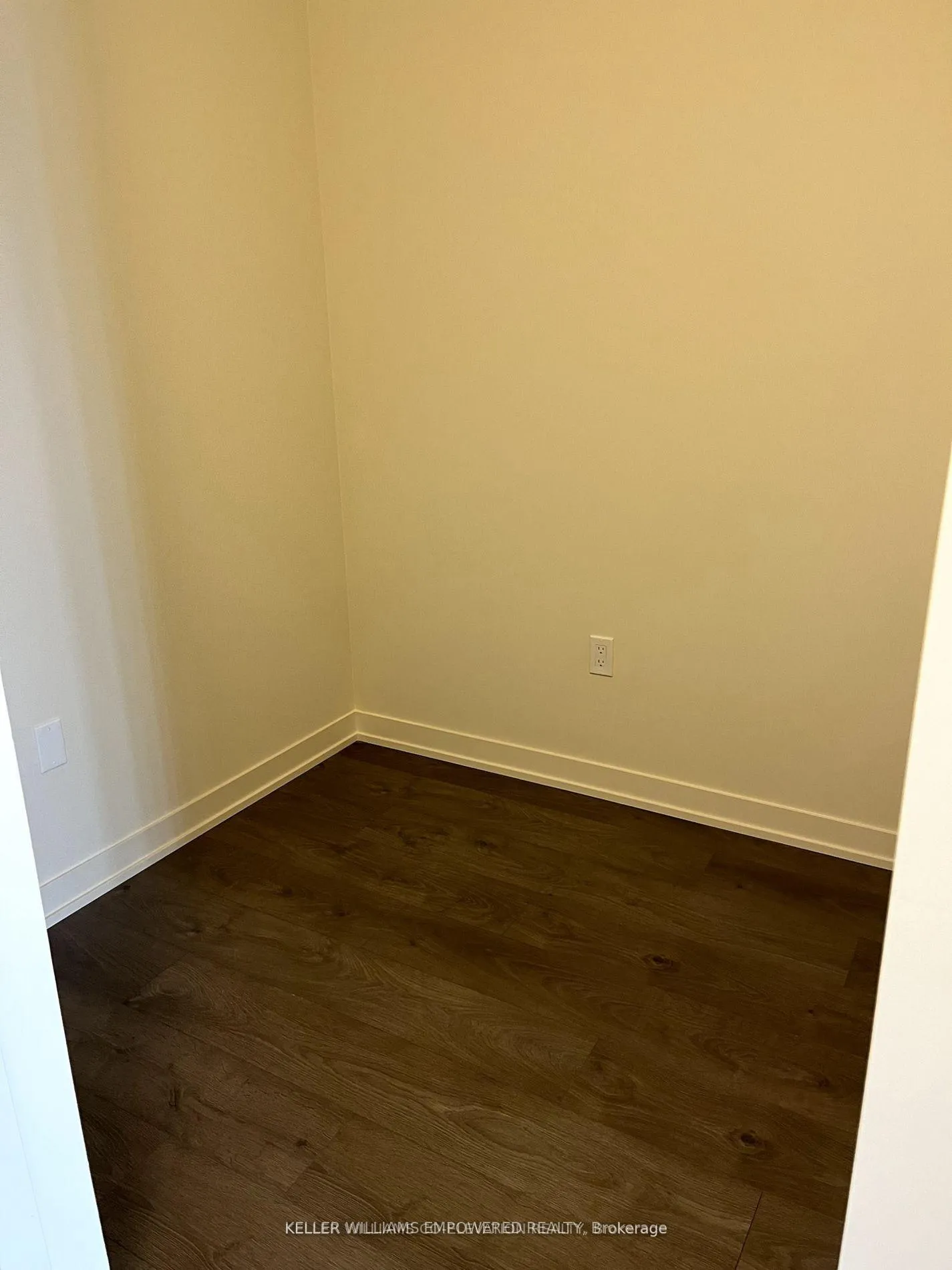 Photo 11 of Unit 2801, 38 Annie Craig Drive, Etobicoke, Mimico — HOMEH