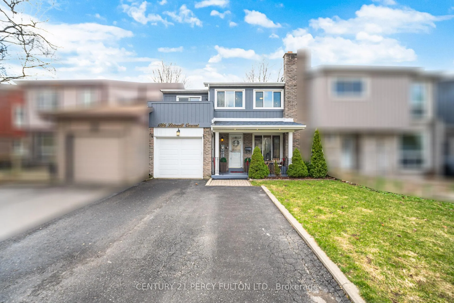 Front of 1786 Listowell Crescent
