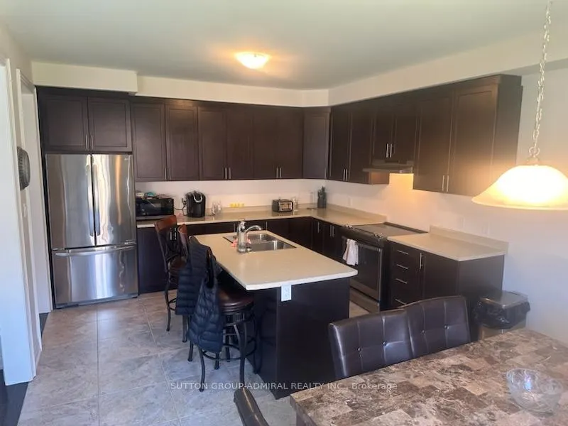 Photo 7 of 124 Fingland Crescent, Hamilton, Waterdown — HOMEH