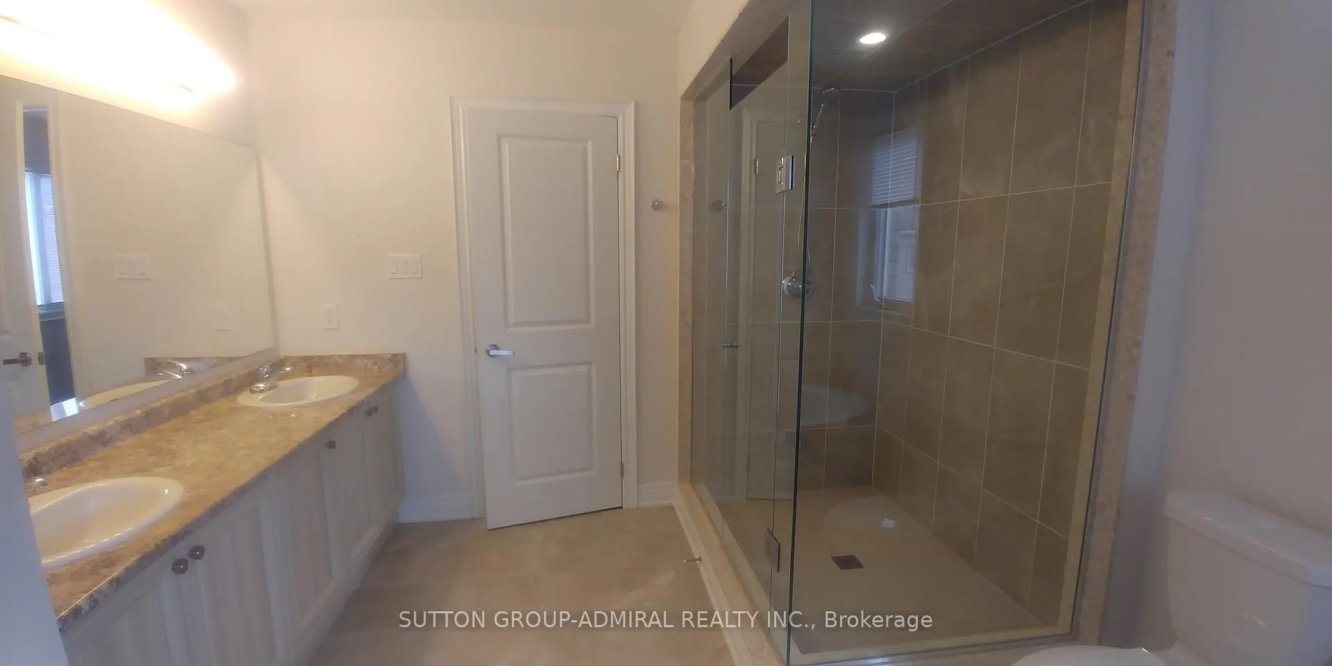 Photo 16 of 124 Fingland Crescent, Hamilton, Waterdown — HOMEH