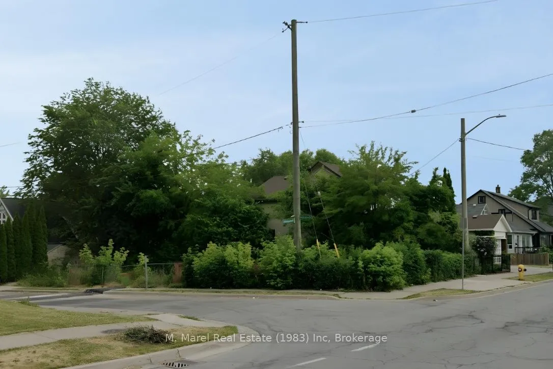 Photo 4 of 228 Queenston Street, St. Catharines, Oakdale — HOMEH