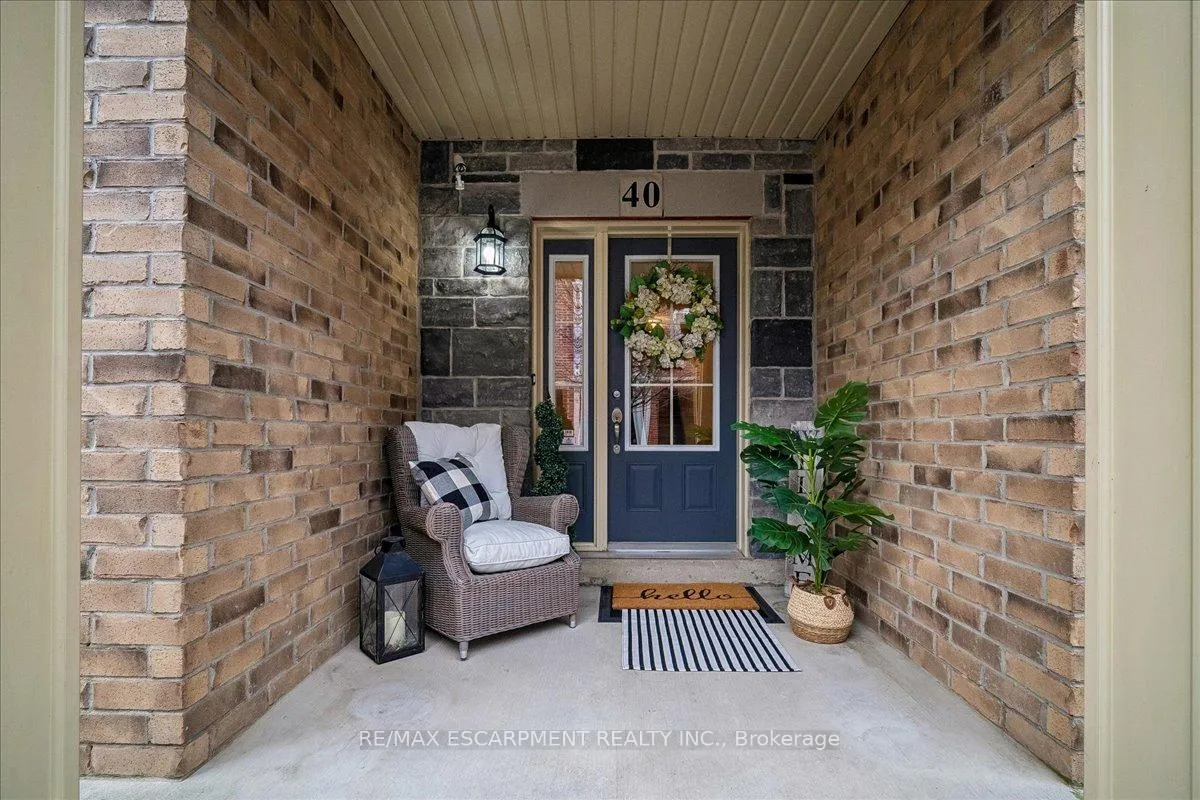 Photo 2 of Unit #40, 181 Plains Road W, Burlington, Bayview — HOMEH