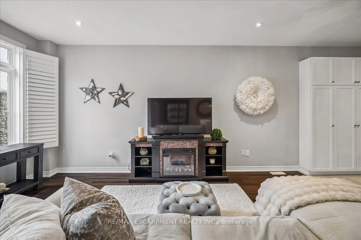 Photo 21 of Unit #40, 181 Plains Road W, Burlington, Bayview — HOMEH