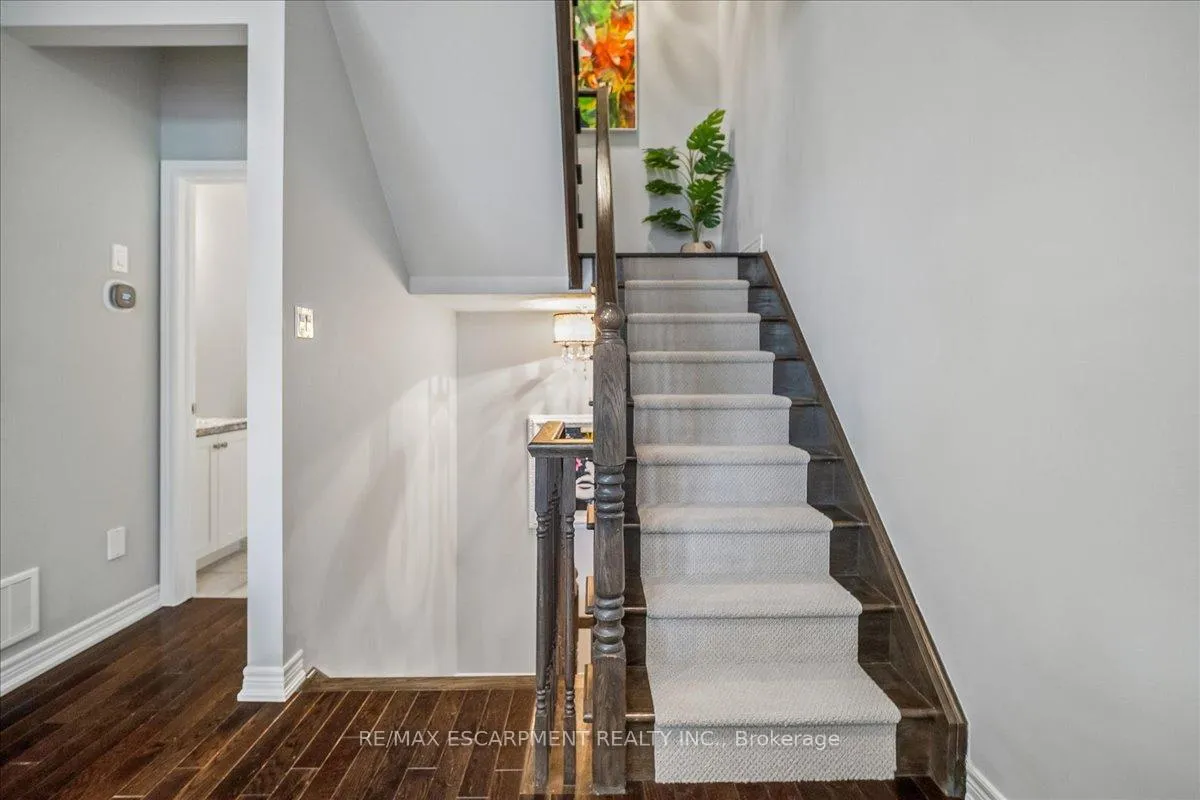 Photo 26 of Unit #40, 181 Plains Road W, Burlington, Bayview — HOMEH