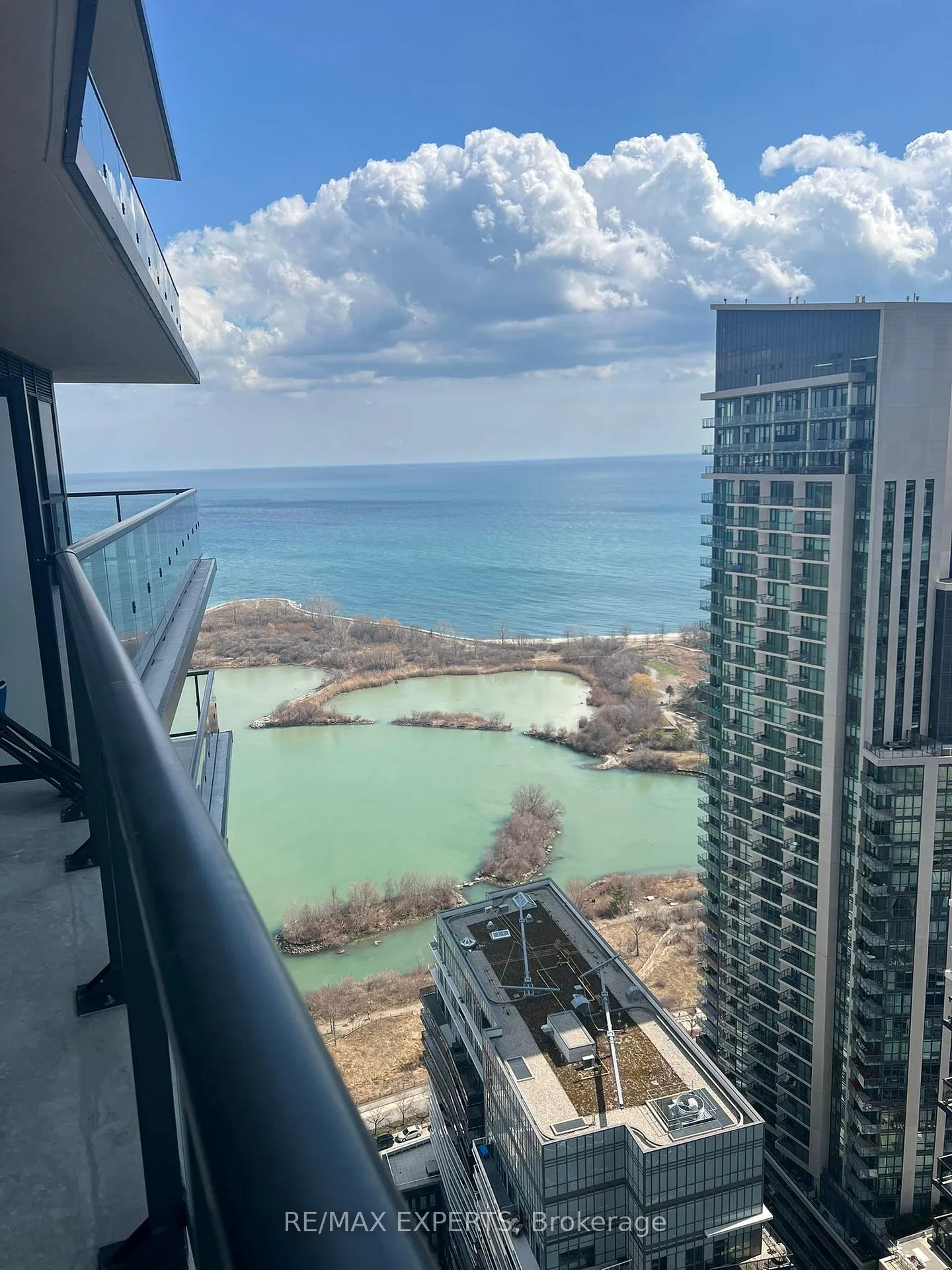 Photo 7 of Unit 3806, 38 Annie Craig Drive, Etobicoke, Mimico — HOMEH