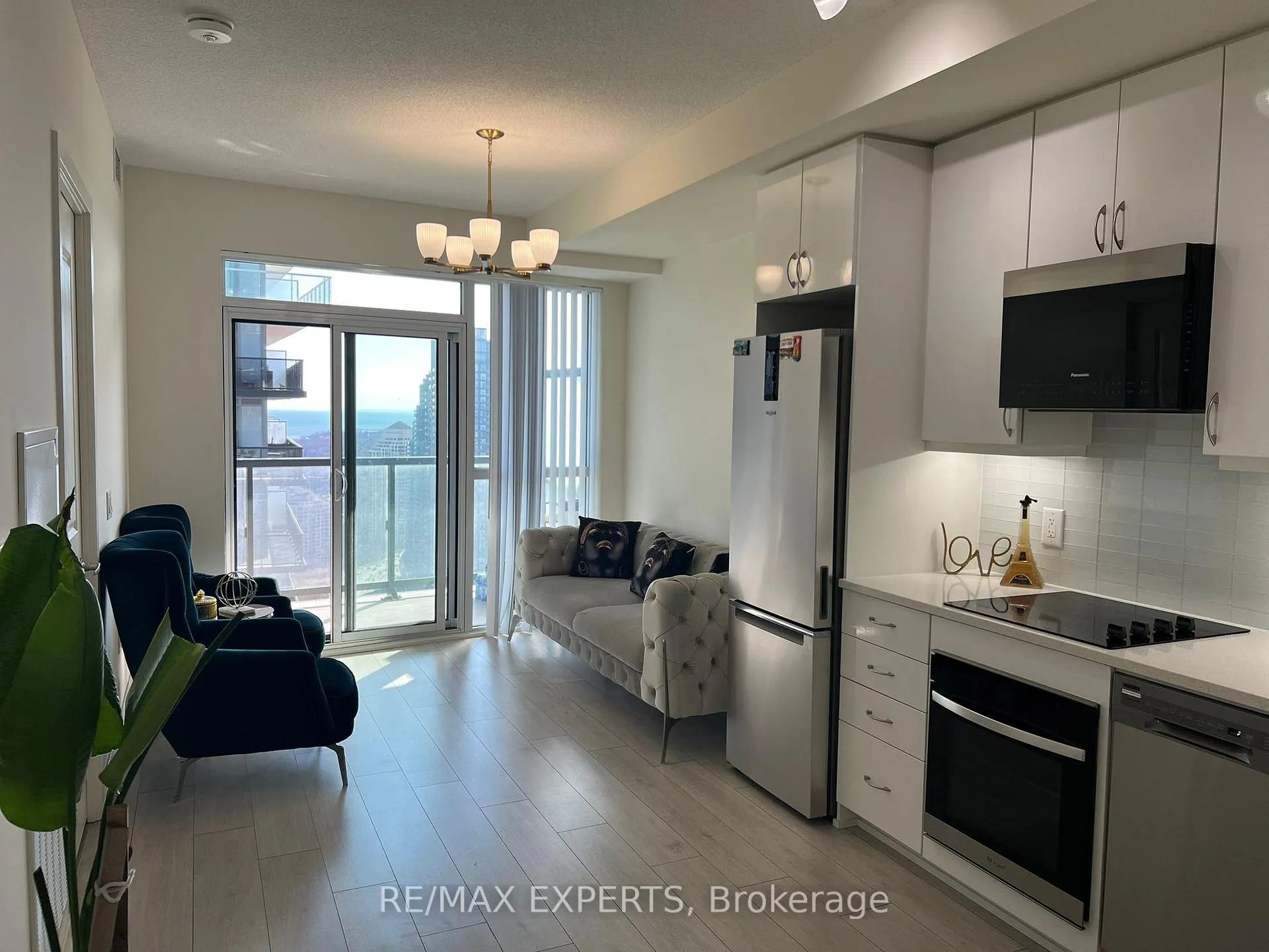 Photo 12 of Unit 3806, 38 Annie Craig Drive, Etobicoke, Mimico — HOMEH
