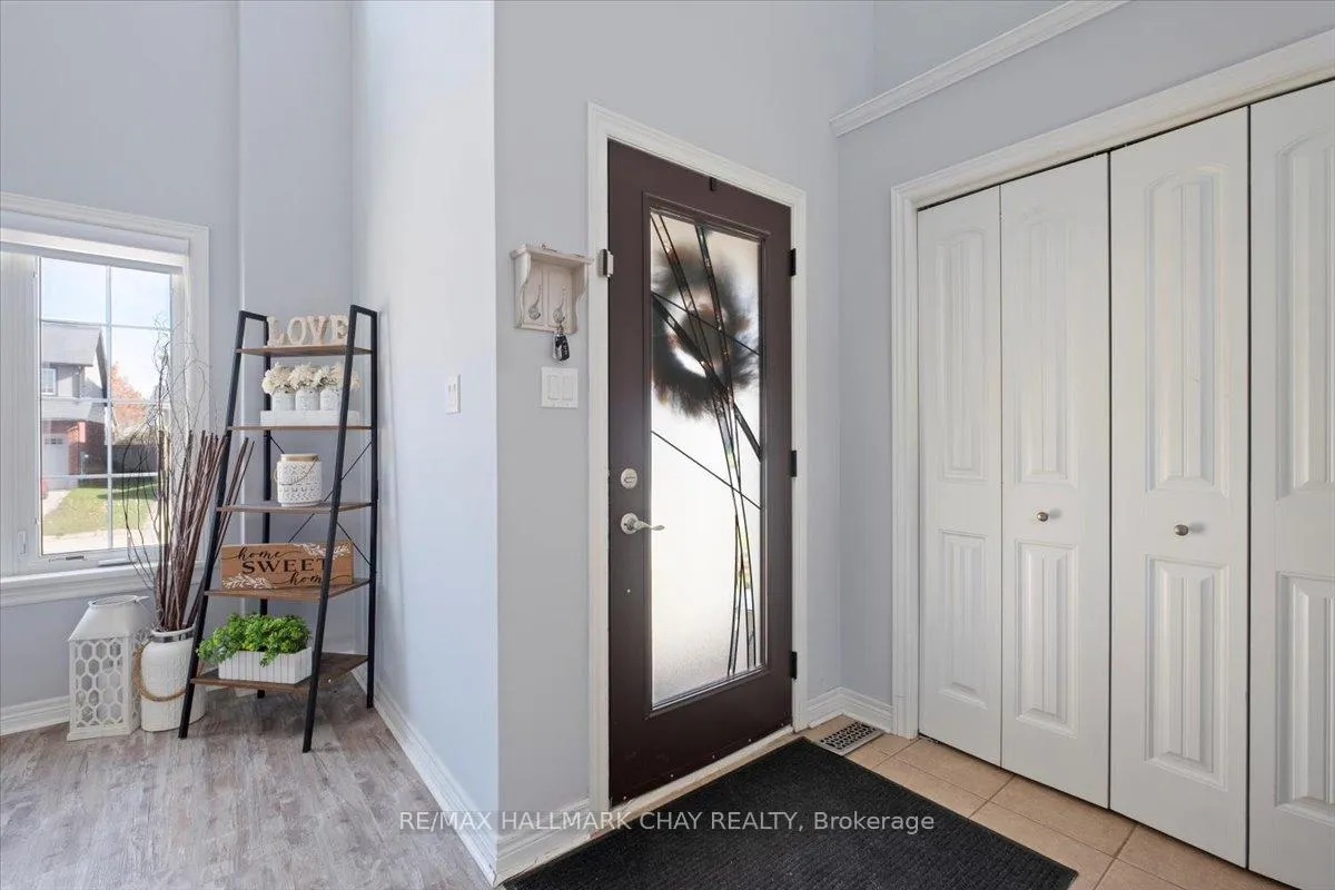 Photo 3 of 112 Silk Drive, Shelburne — HOMEH
