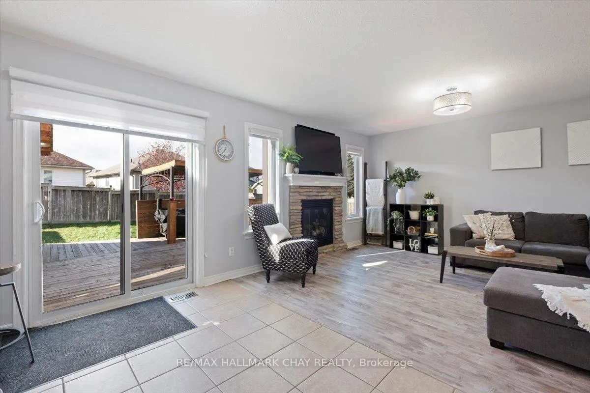 Photo 16 of 112 Silk Drive, Shelburne — HOMEH
