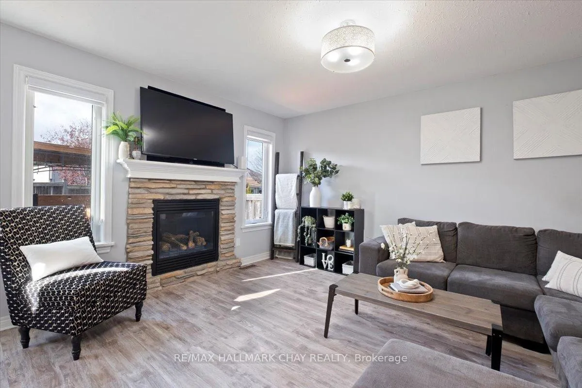 Photo 18 of 112 Silk Drive, Shelburne — HOMEH