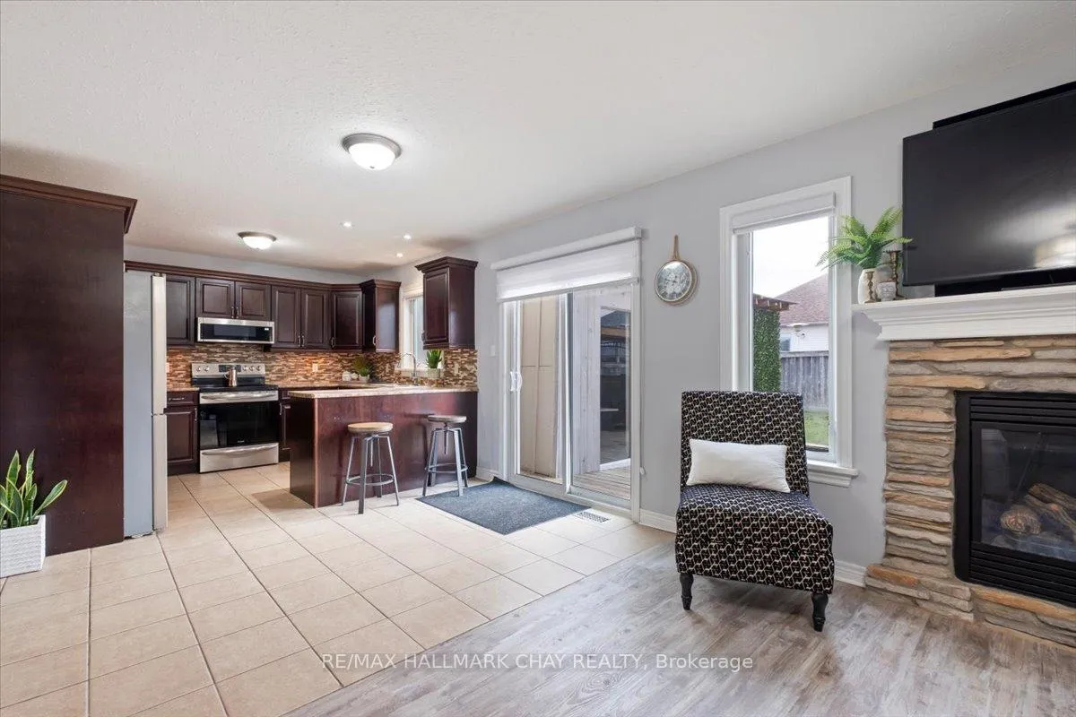 Photo 20 of 112 Silk Drive, Shelburne — HOMEH