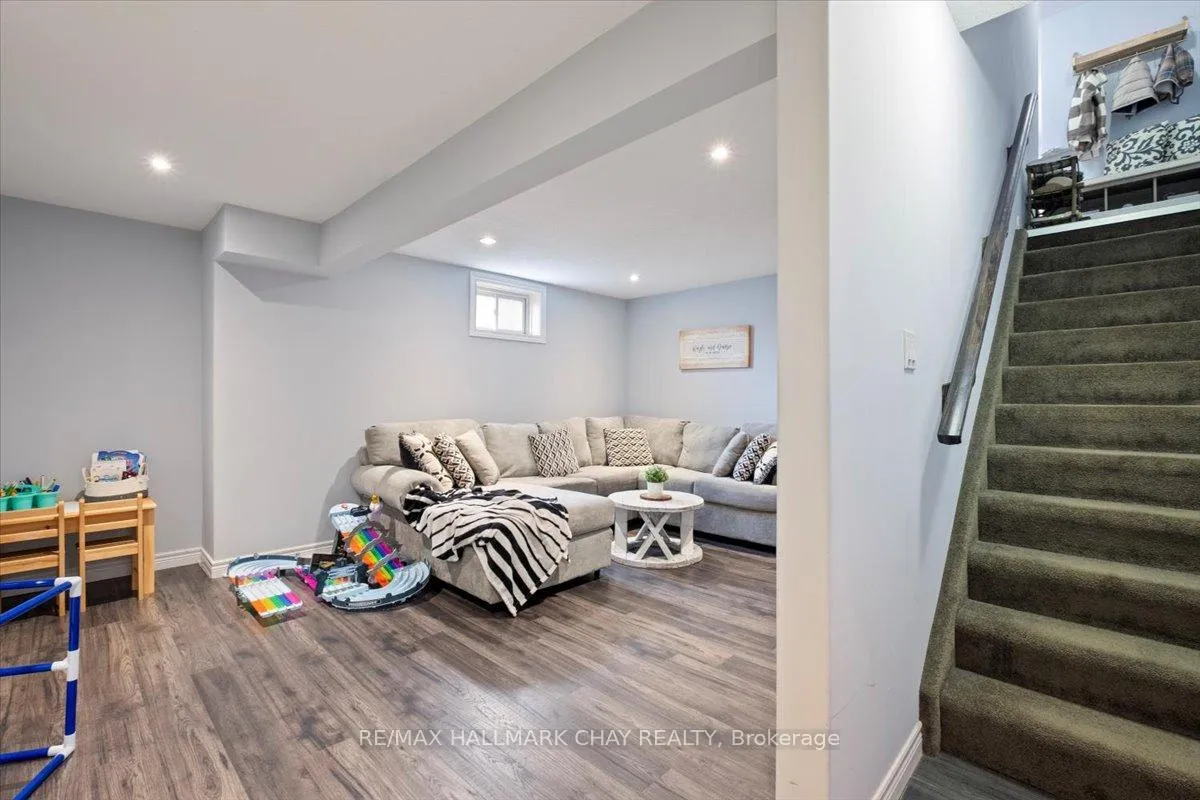 Photo 31 of 112 Silk Drive, Shelburne — HOMEH