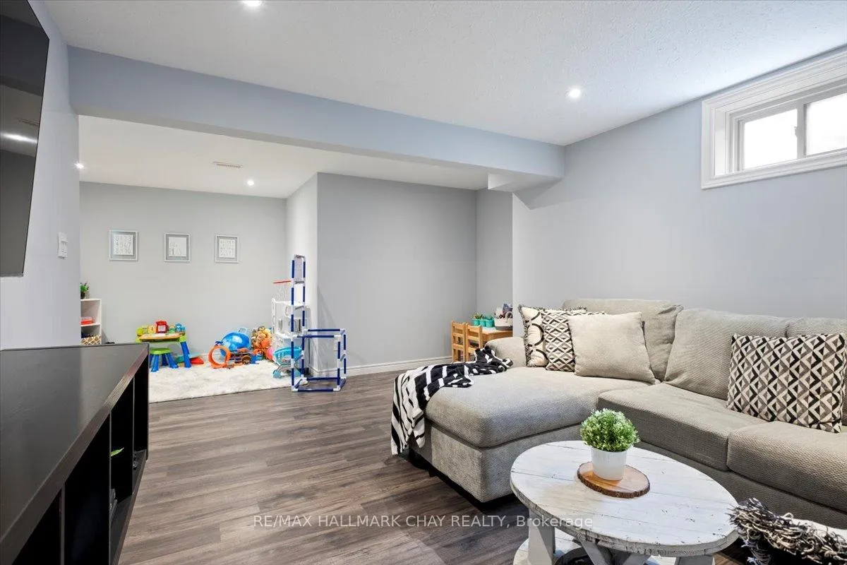 Photo 37 of 112 Silk Drive, Shelburne — HOMEH