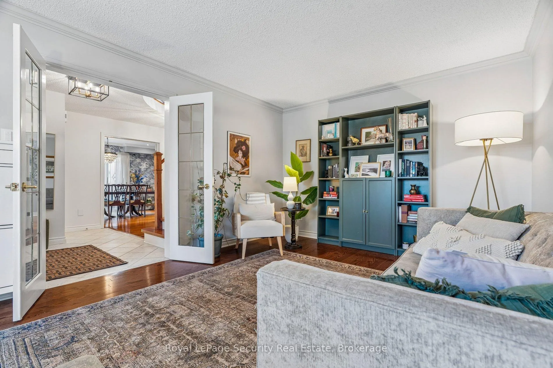 Photo 8 of 23 Fielding Drive, Aurora, Aurora Heights — HOMEH