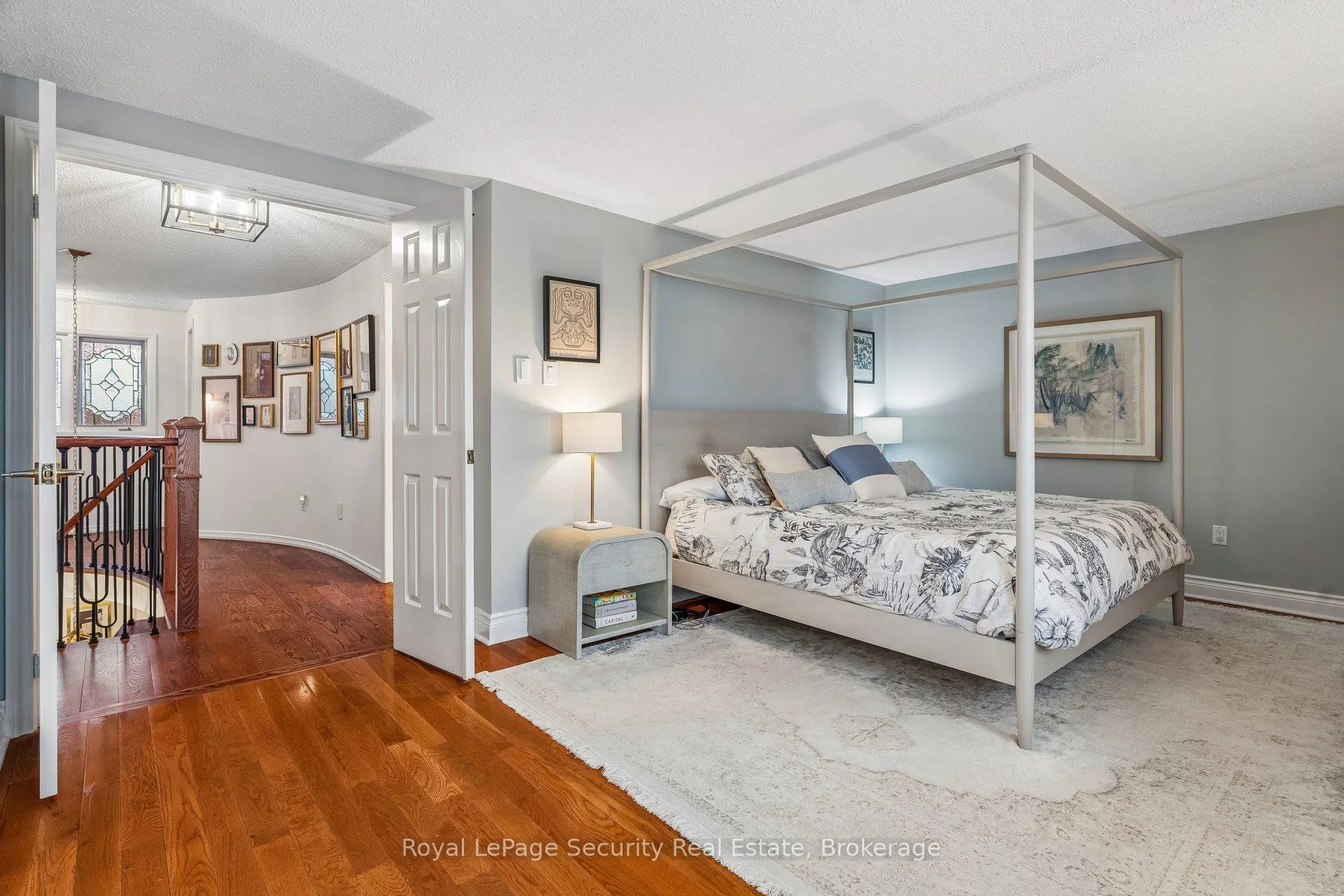 Photo 33 of 23 Fielding Drive, Aurora, Aurora Heights — HOMEH