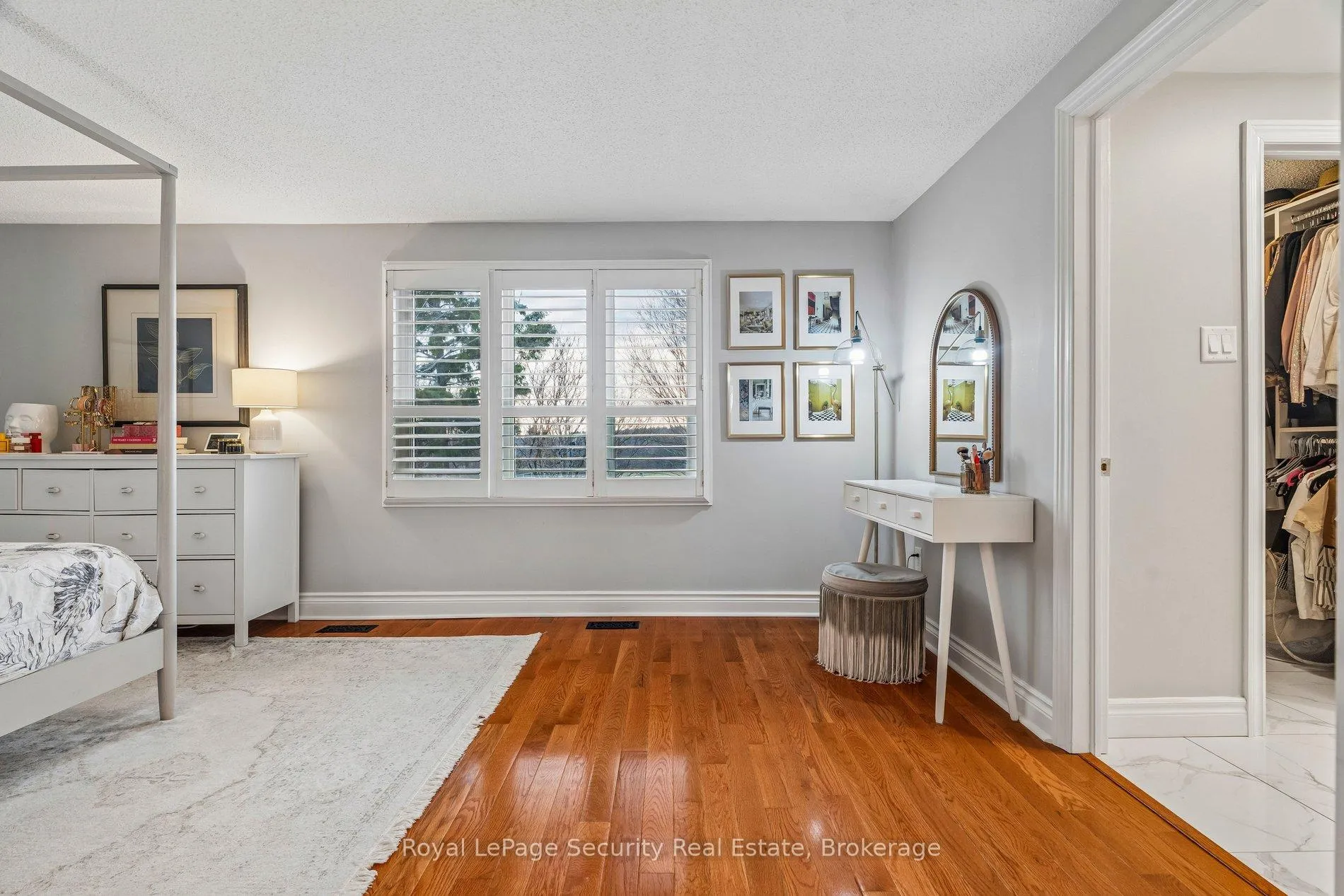 Photo 35 of 23 Fielding Drive, Aurora, Aurora Heights — HOMEH