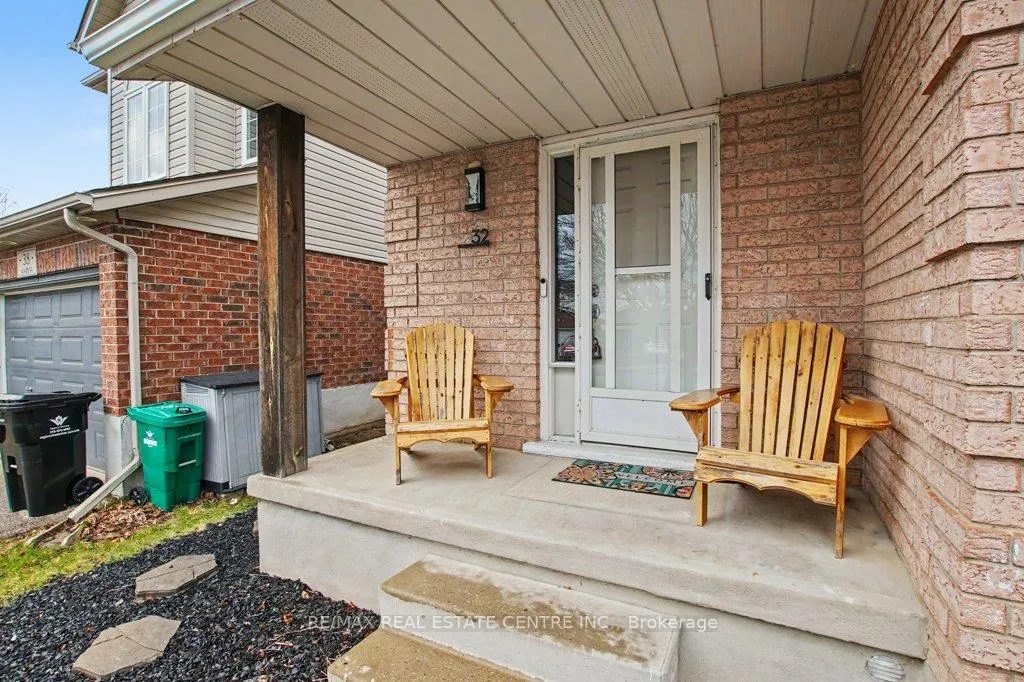Photo 5 of 32 Marisa Street, Kitchener — HOMEH