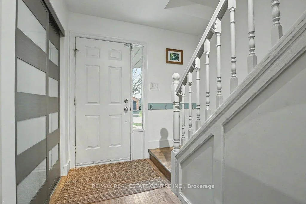 Photo 7 of 32 Marisa Street, Kitchener — HOMEH