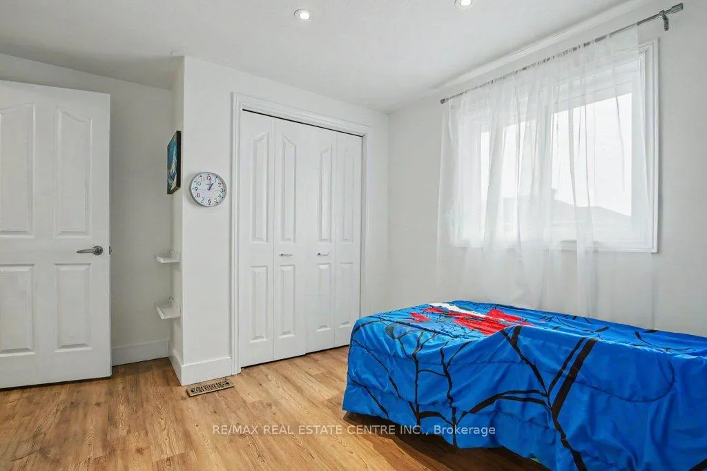 Photo 19 of 32 Marisa Street, Kitchener — HOMEH