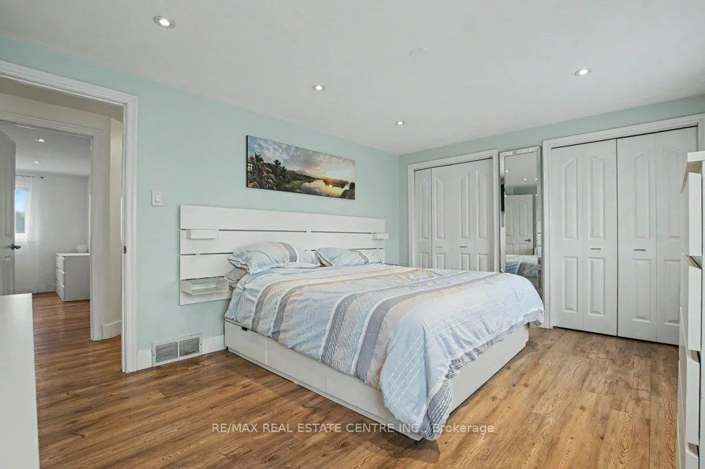 Photo 21 of 32 Marisa Street, Kitchener — HOMEH