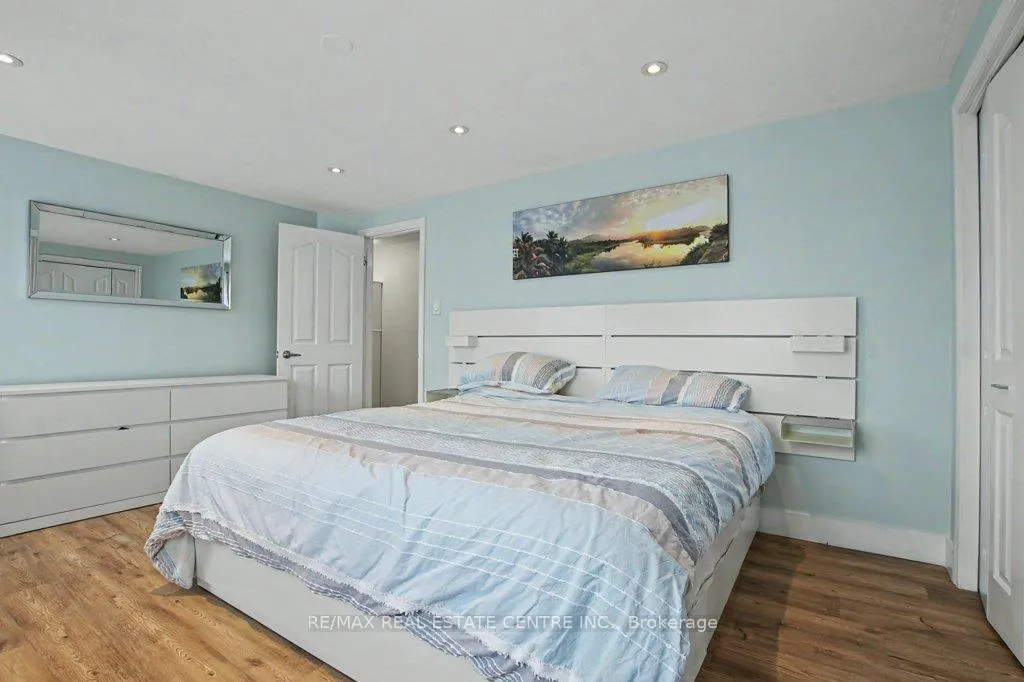 Photo 22 of 32 Marisa Street, Kitchener — HOMEH