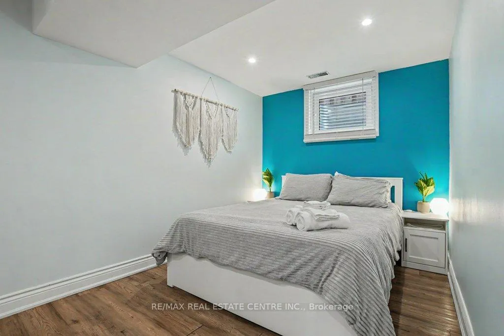 Photo 31 of 32 Marisa Street, Kitchener — HOMEH