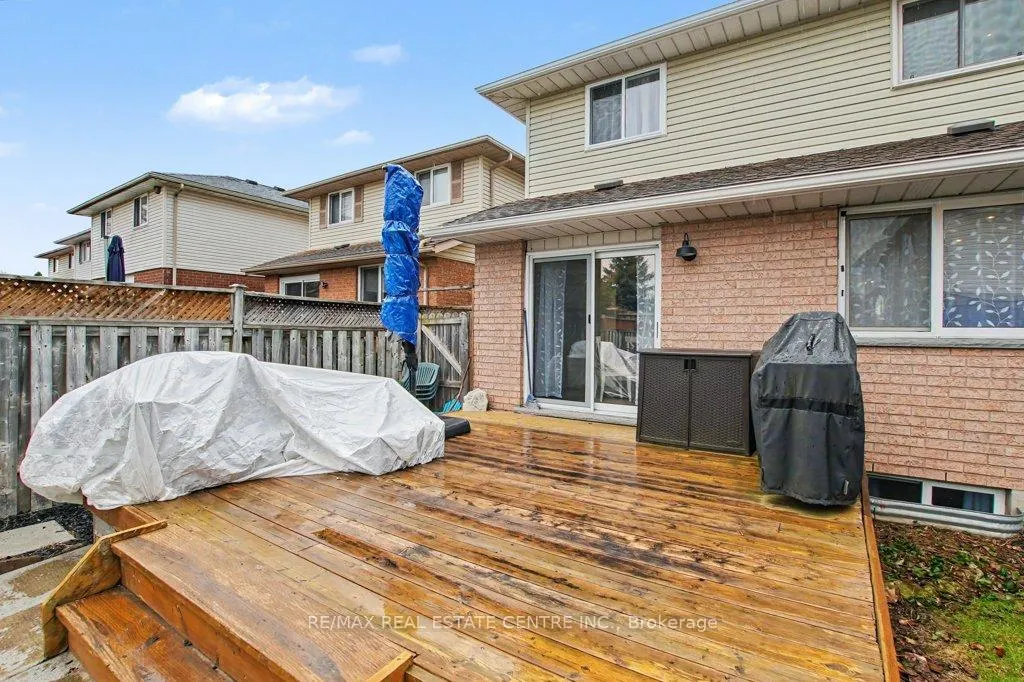 Photo 36 of 32 Marisa Street, Kitchener — HOMEH