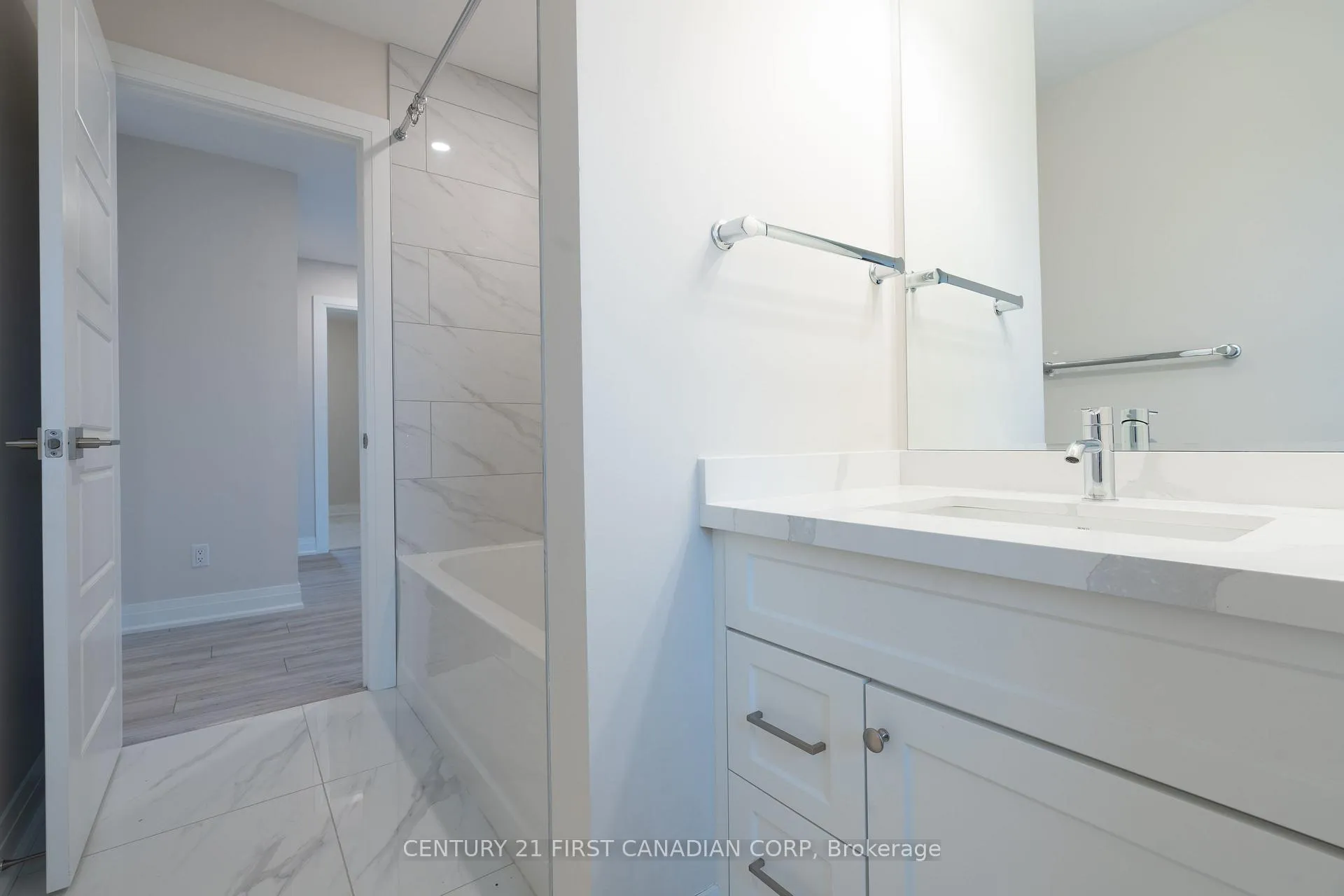 Photo 32 of 241 Leitch Street, Dutton/Dunwich, Dutton — HOMEH
