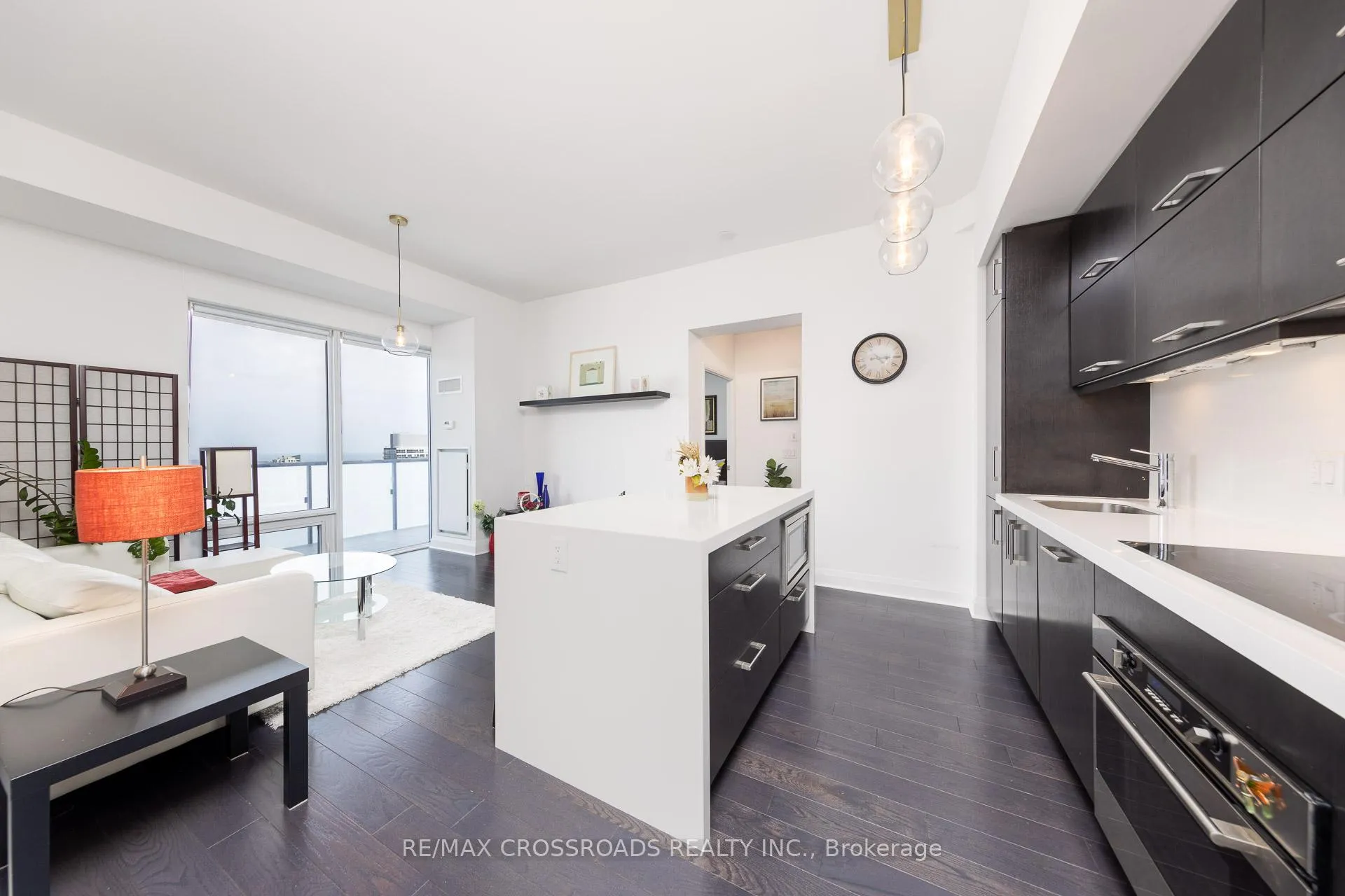 Photo 4 of Unit 4509, 1080 Bay Street, Toronto, Bay Street Corridor — HOMEH
