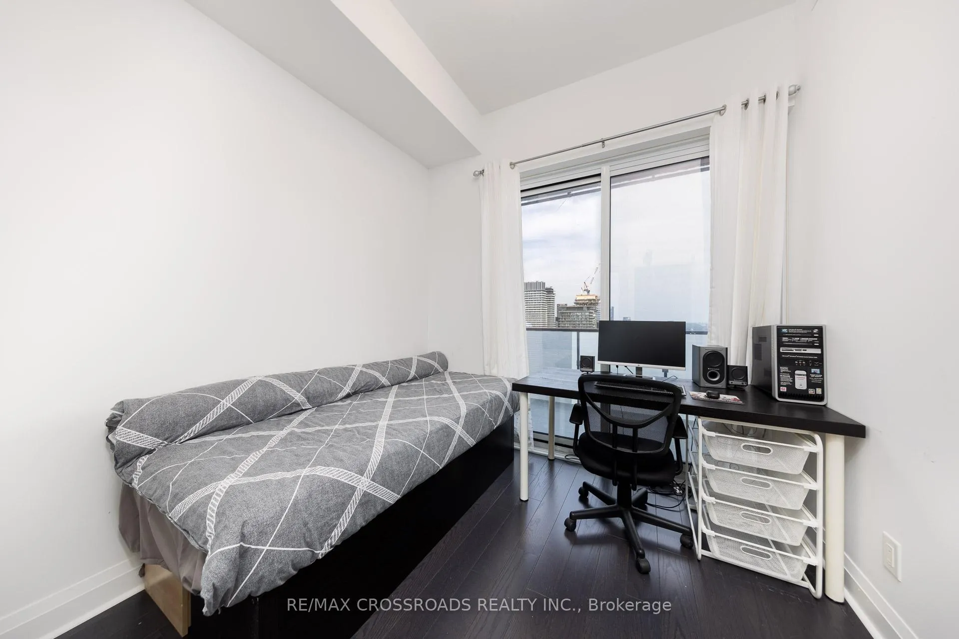 Photo 17 of Unit 4509, 1080 Bay Street, Toronto, Bay Street Corridor — HOMEH