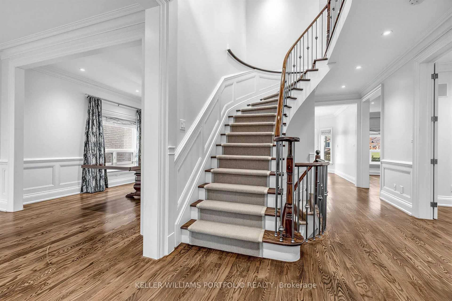 Photo 3 of 39 Downing Boulevard, Vaughan, Uplands — HOMEH