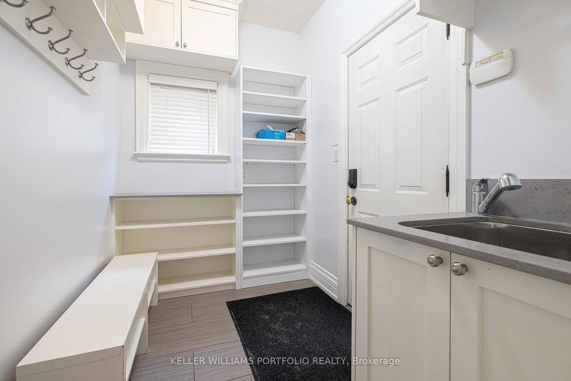 Photo 5 of 39 Downing Boulevard, Vaughan, Uplands — HOMEH