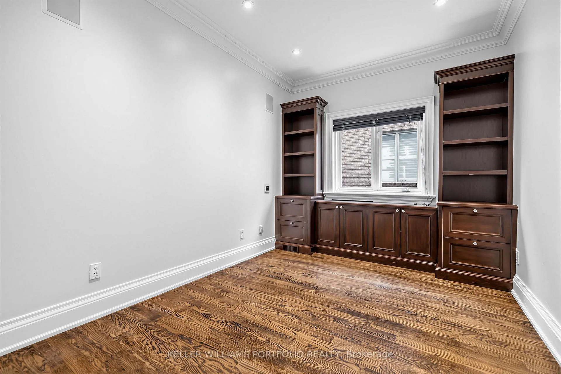 Photo 6 of 39 Downing Boulevard, Vaughan, Uplands — HOMEH