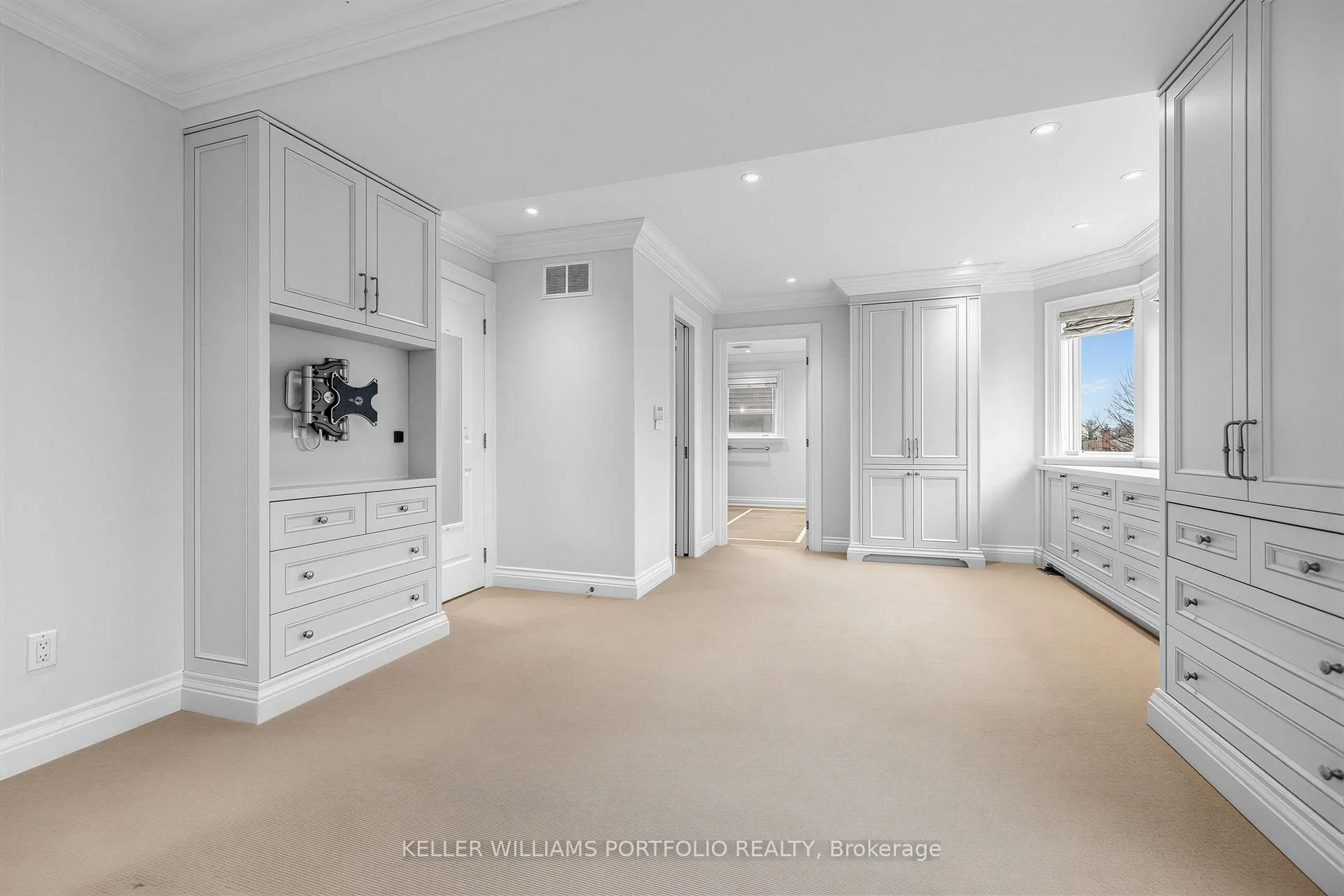 Photo 24 of 39 Downing Boulevard, Vaughan, Uplands — HOMEH