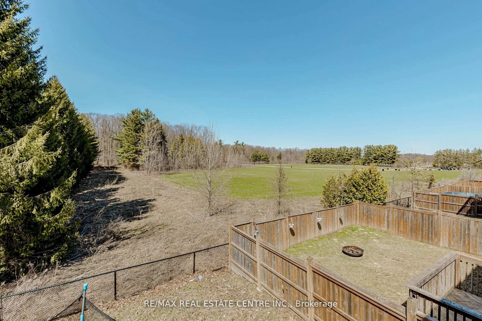 Photo 13 of 340 Shady Glen Crescent, Kitchener — HOMEH