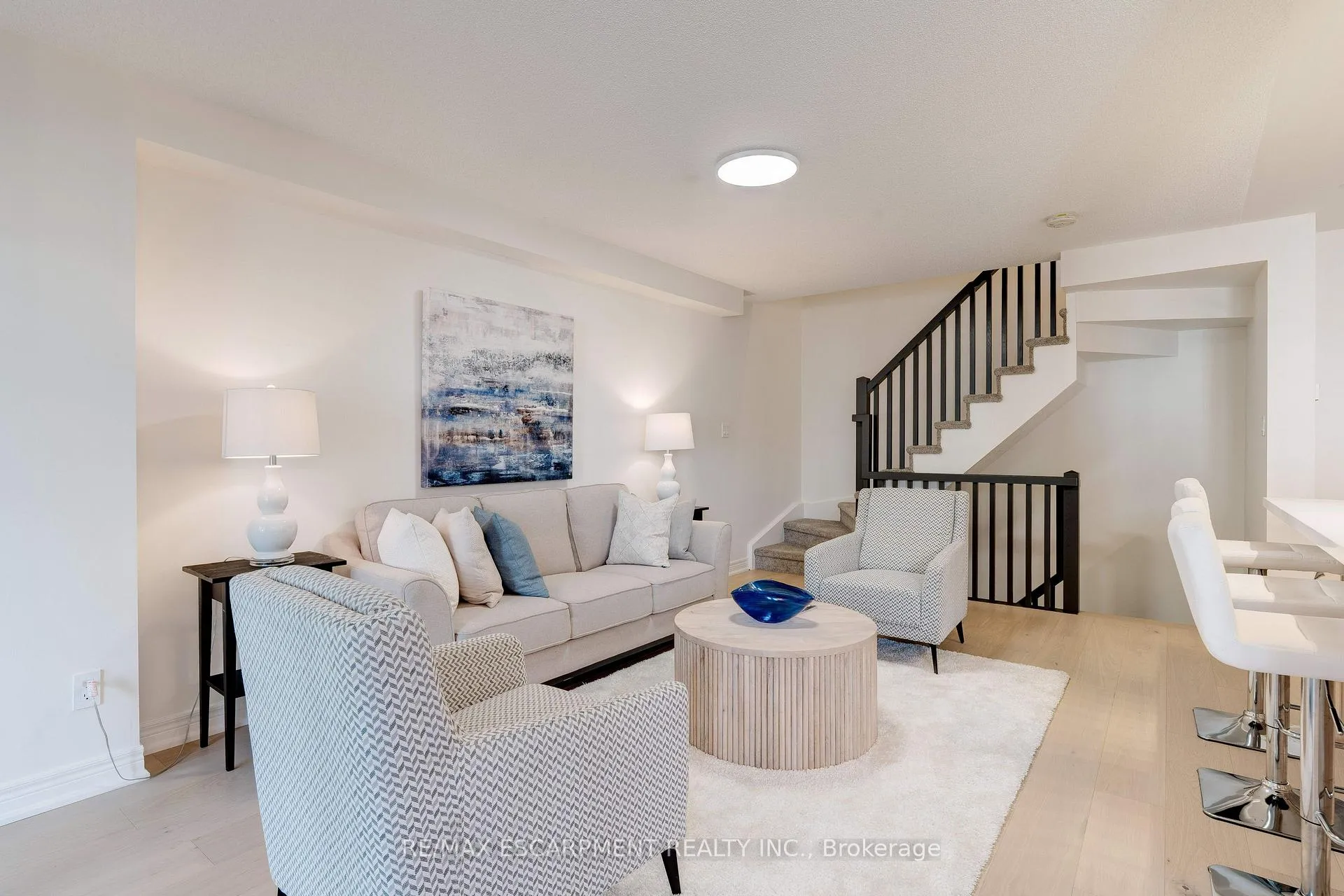 Photo 18 of 628 Garibaldi Common, Burlington, Shoreacres — HOMEH